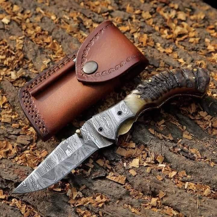 Damascus steel handmade pocket folding knife sheep horn