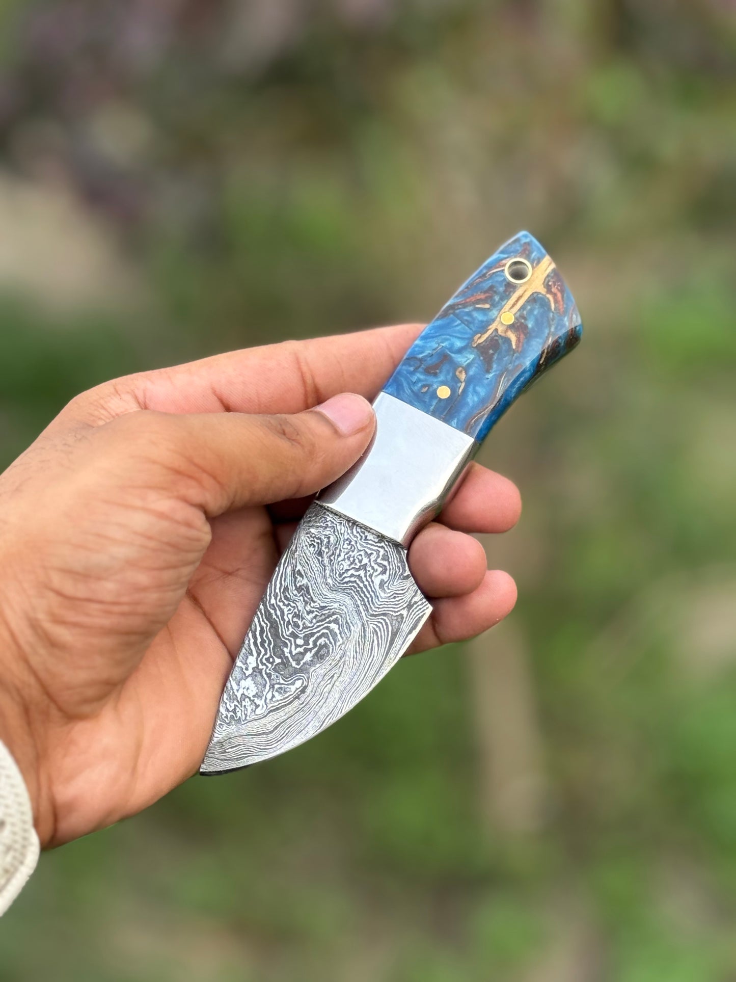 Damascus steel handmade EDC knife