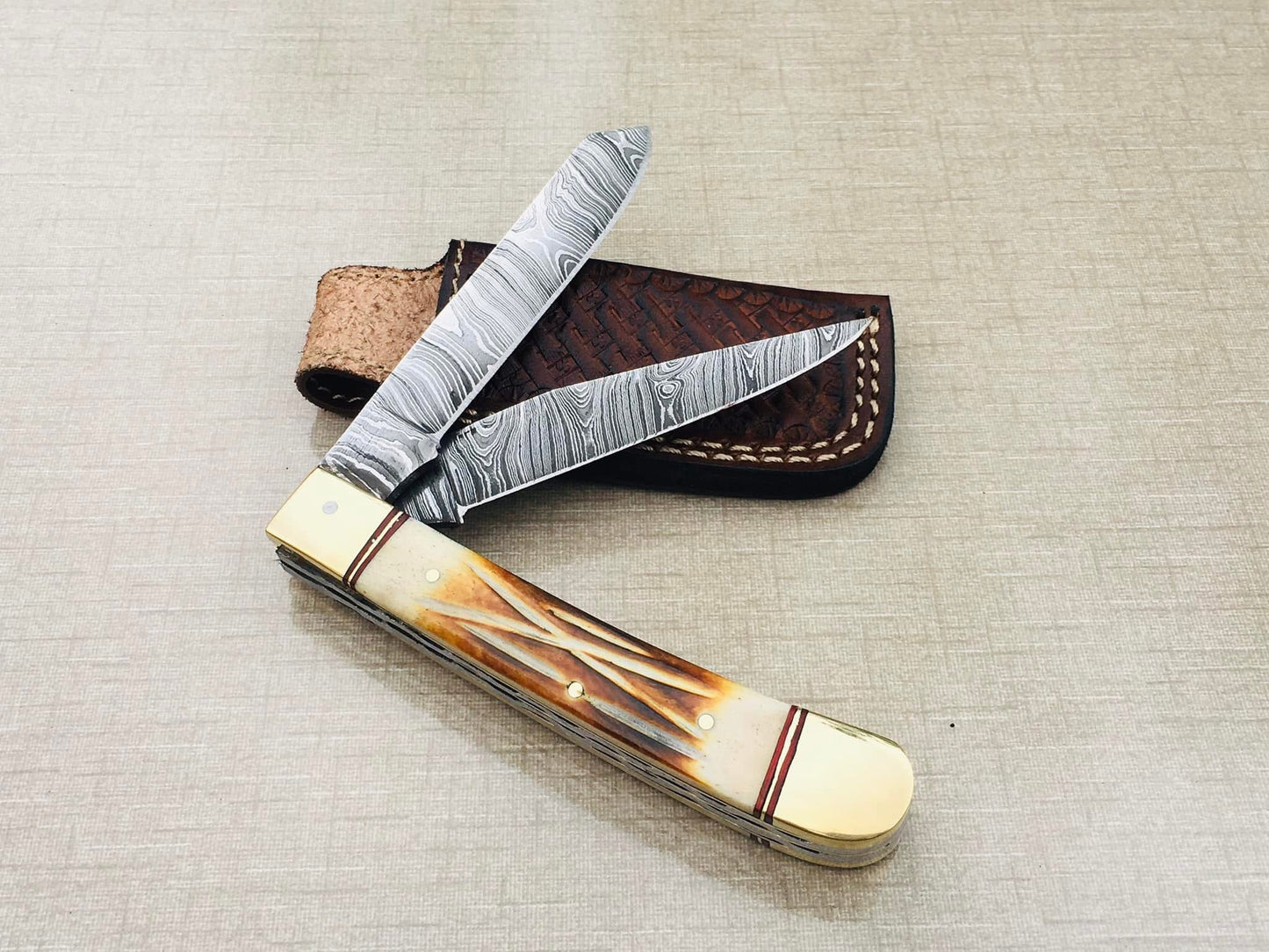 Damascus steel handmade Trapper knife