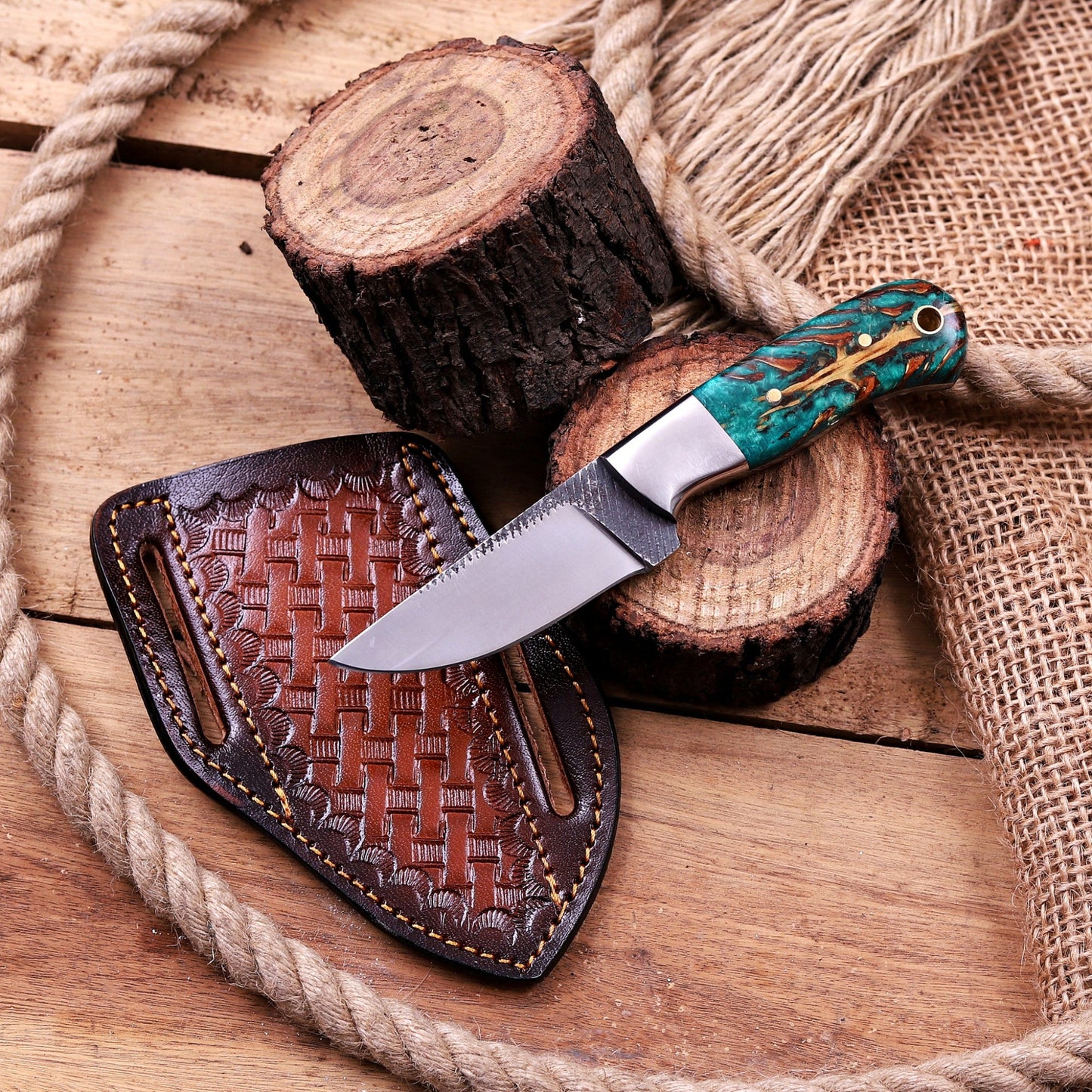 Handmade Damascus Steel Cowboy Hunting Knife with Pine Cone Handle